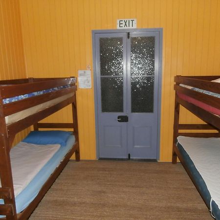 Mango Tourist Hostel Hervey Bay Ruang foto