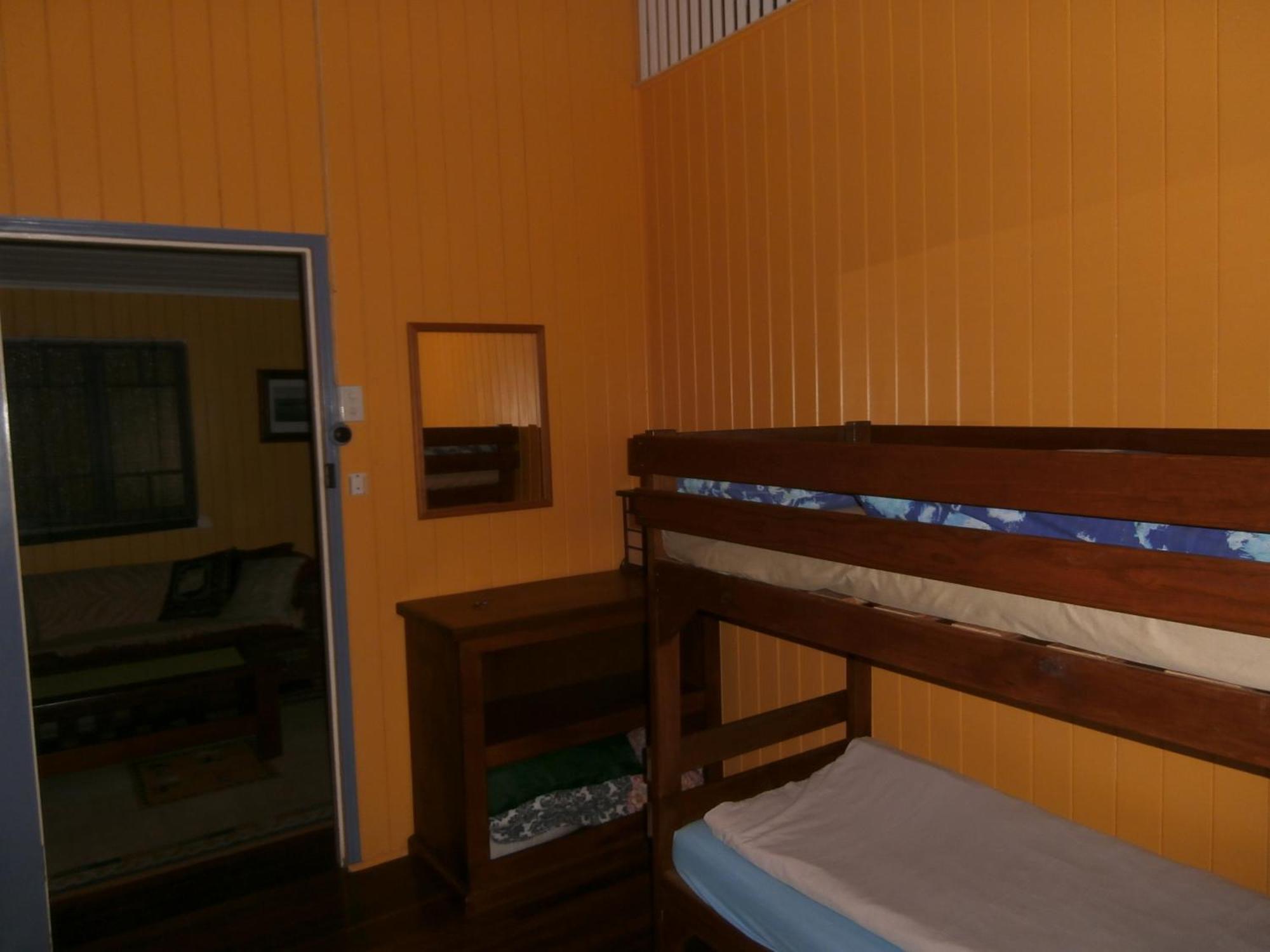 Mango Tourist Hostel Hervey Bay Ruang foto